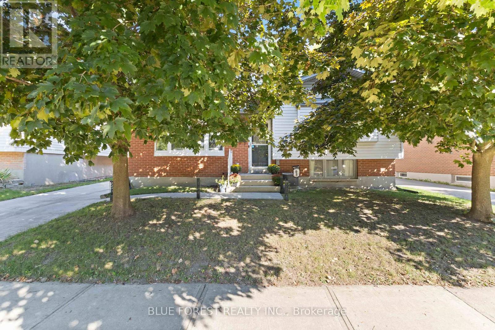 Photo 43 of 346 Blackacres Boulevard, London North ON