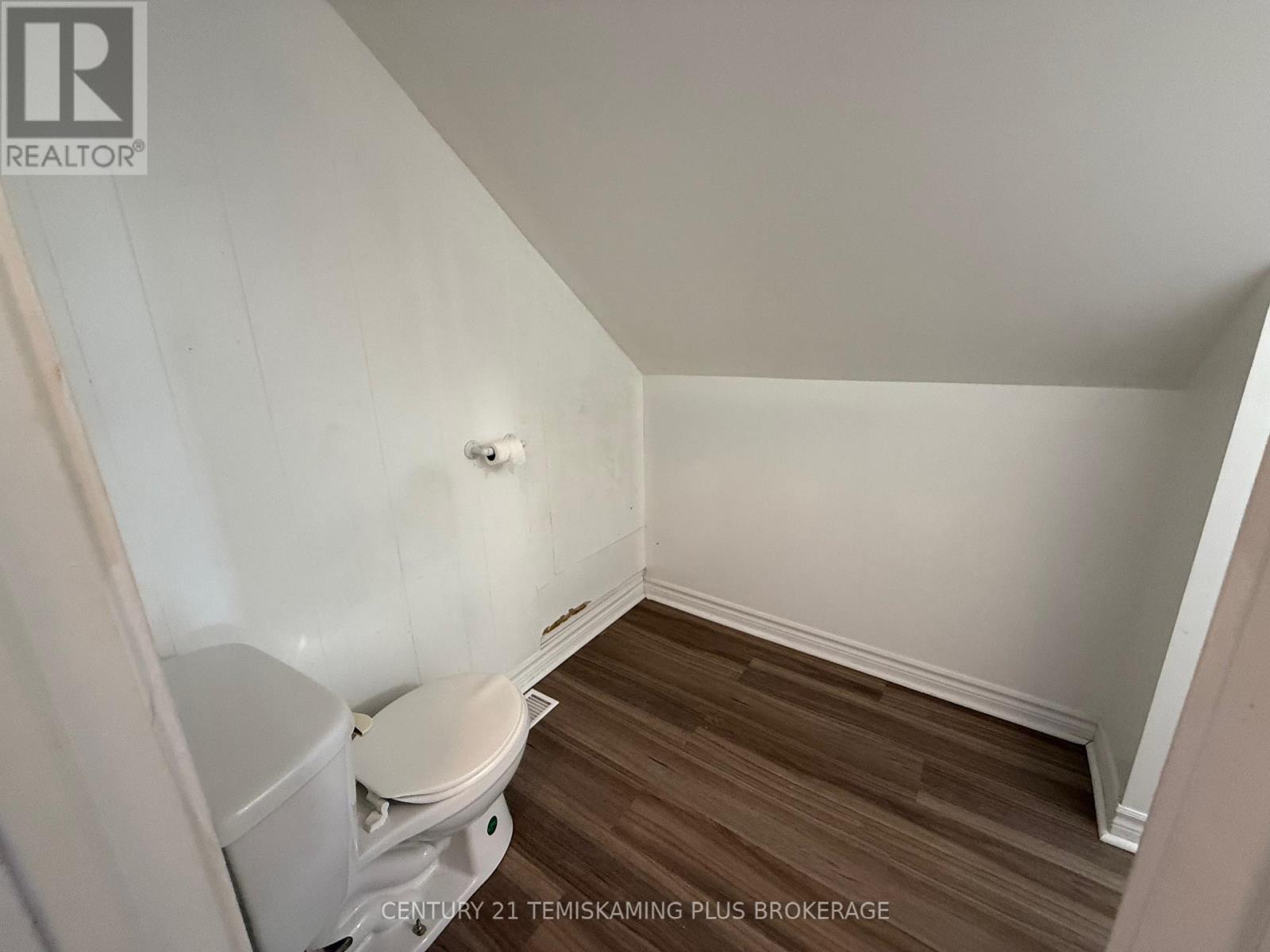 Photo 16 of 5 Mckelvie Avenue, Kirkland Lake ON