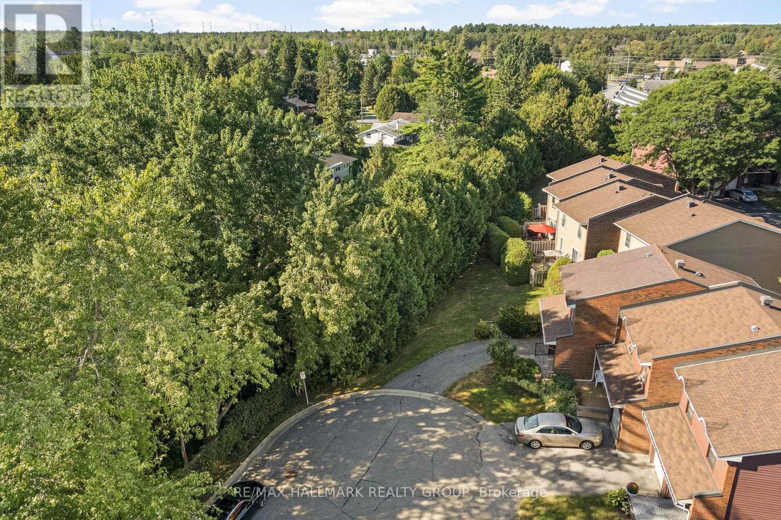 Photo 1 of 26 C Arnold Drive, Ottawa ON