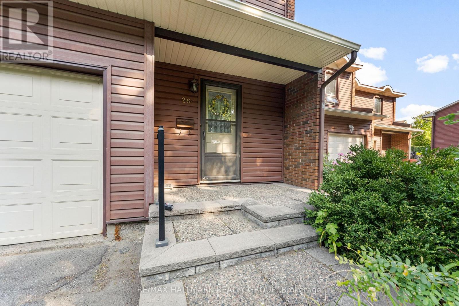 Photo 11 of 26 C Arnold Drive, Ottawa ON