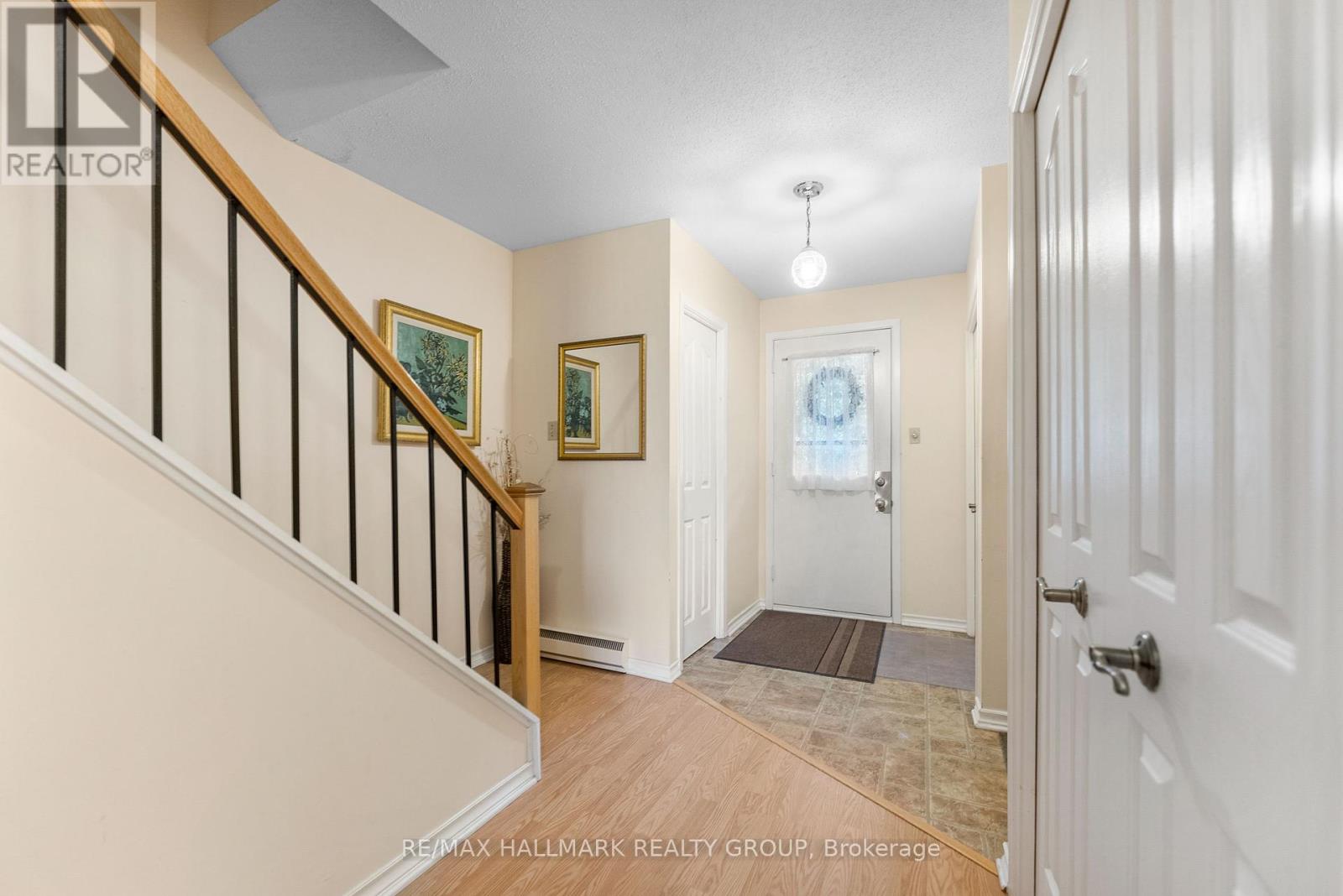 Photo 13 of 26 C Arnold Drive, Ottawa ON