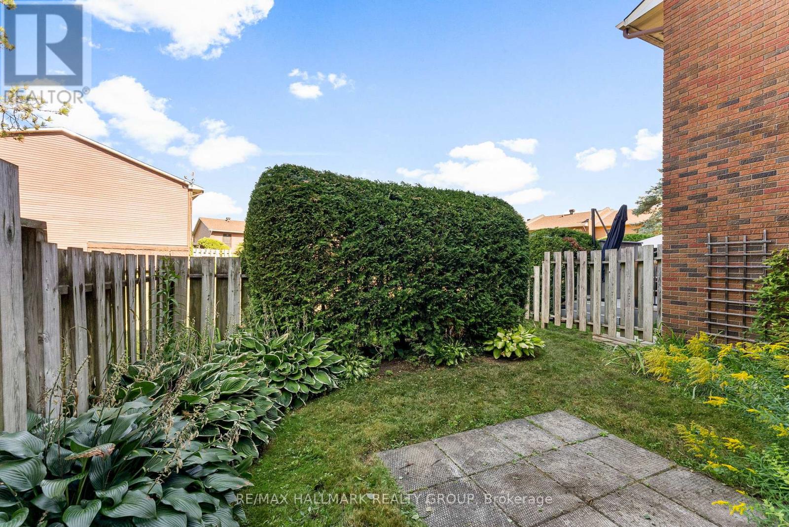 Photo 34 of 26 C Arnold Drive, Ottawa ON