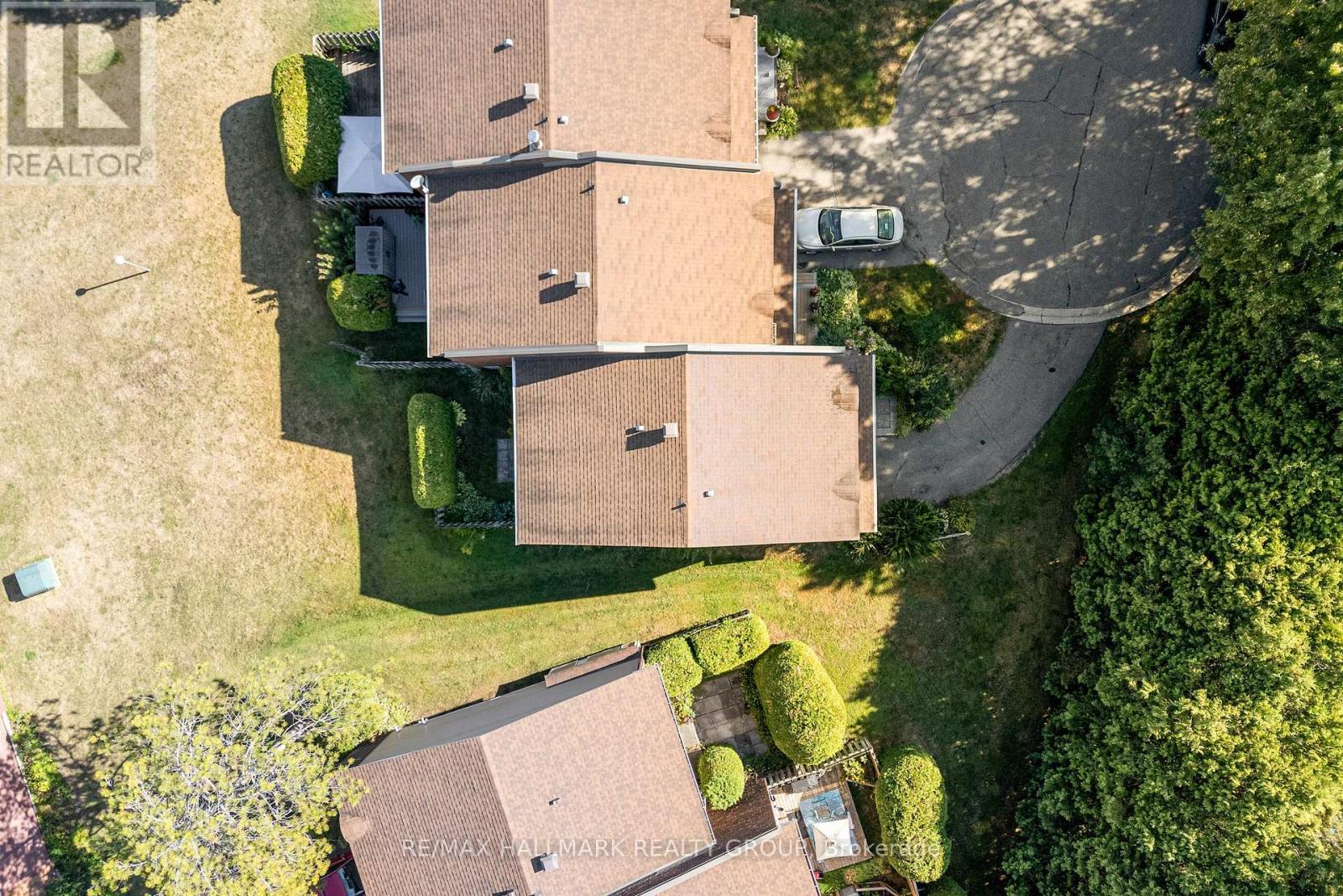 Photo 4 of 26 C Arnold Drive, Ottawa ON