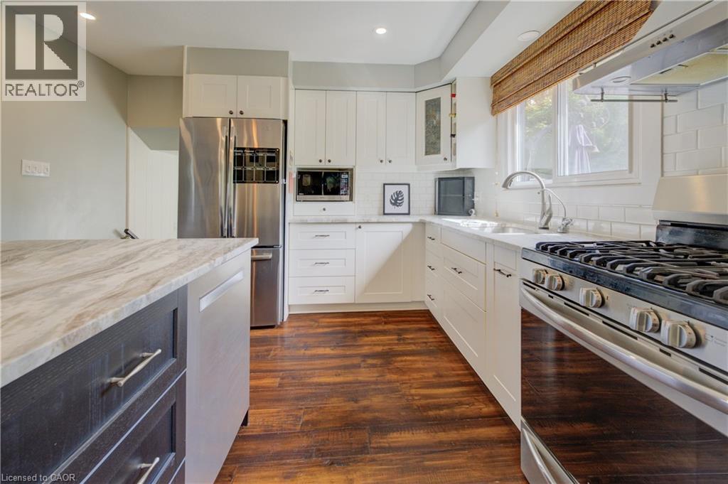 Photo 18 of 311 Sandowne Drive, Waterloo ON
