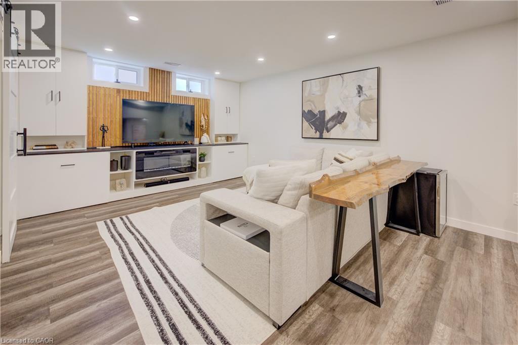 Photo 28 of 311 Sandowne Drive, Waterloo ON