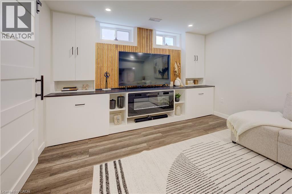 Photo 29 of 311 Sandowne Drive, Waterloo ON