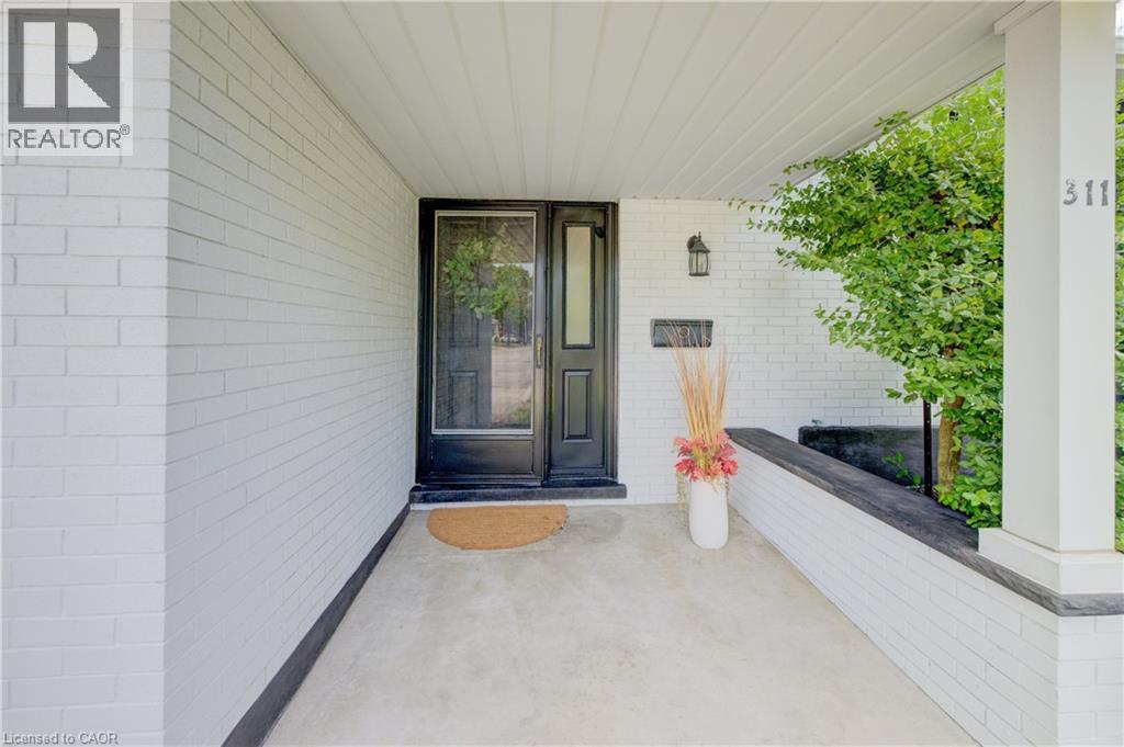 Photo 4 of 311 Sandowne Drive, Waterloo ON