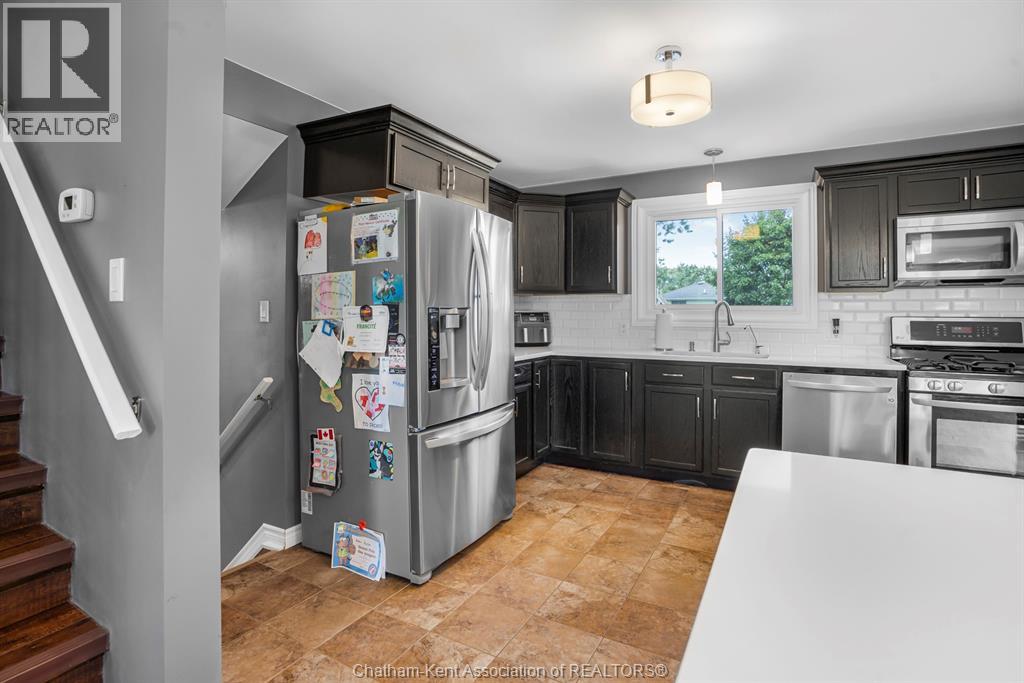 Photo 14 of 367 Mcnaughton Avenue West, Chatham ON