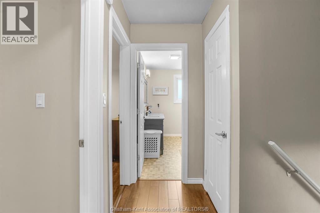 Photo 16 of 367 Mcnaughton Avenue West, Chatham ON