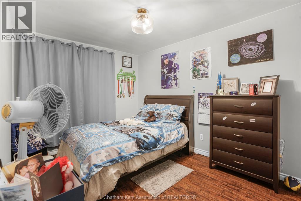 Photo 18 of 367 Mcnaughton Avenue West, Chatham ON