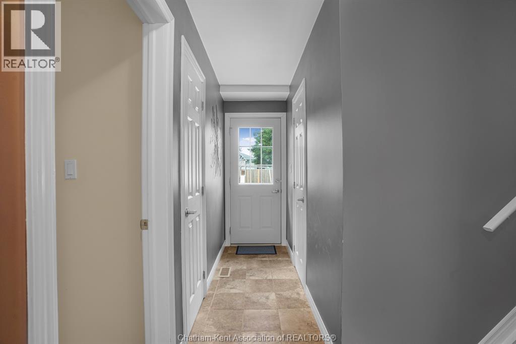 Photo 26 of 367 Mcnaughton Avenue West, Chatham ON