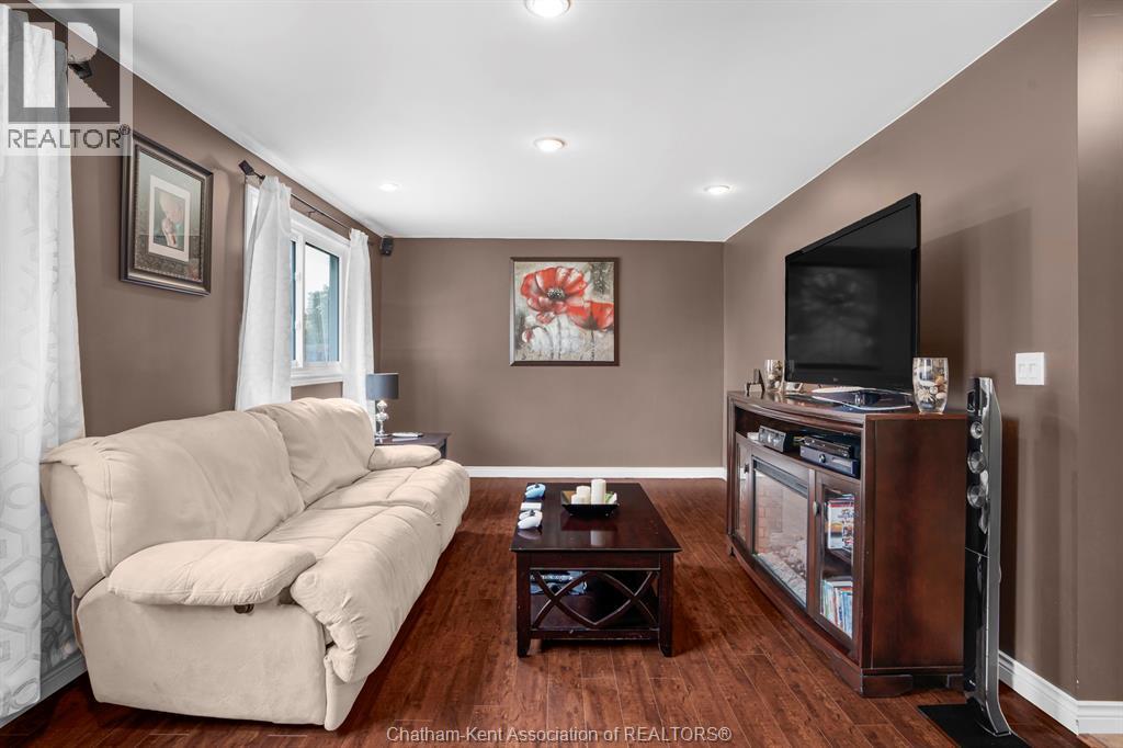 Photo 28 of 367 Mcnaughton Avenue West, Chatham ON