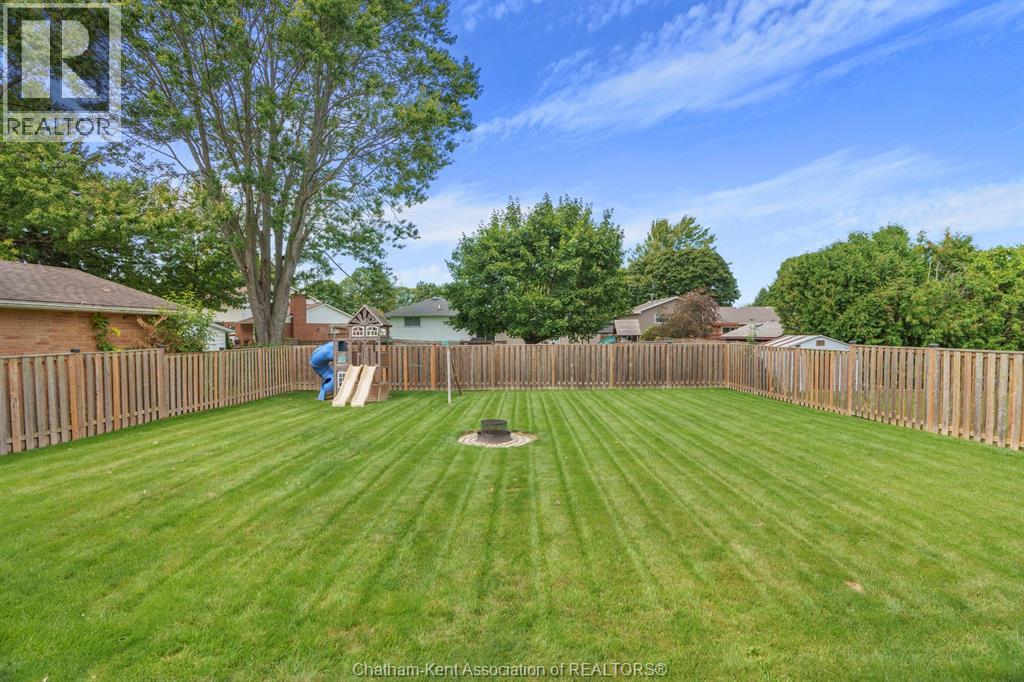 Photo 35 of 367 Mcnaughton Avenue West, Chatham ON