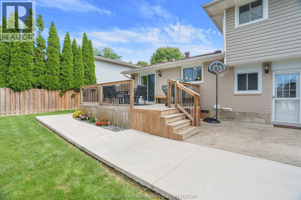 Photo 38 of 367 Mcnaughton Avenue West, Chatham ON