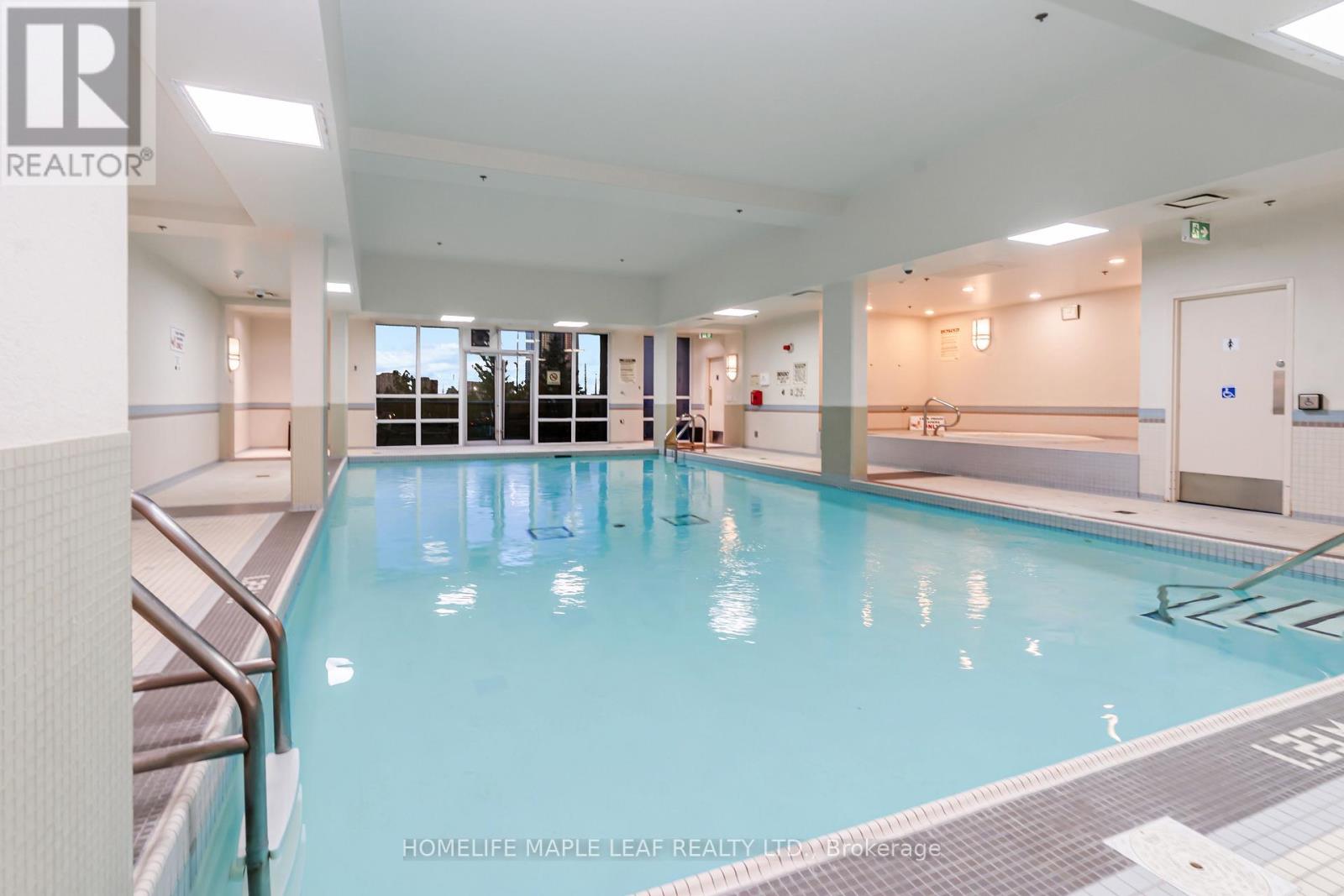 Photo 15 of 1406 7 North Park Road, Vaughan ON