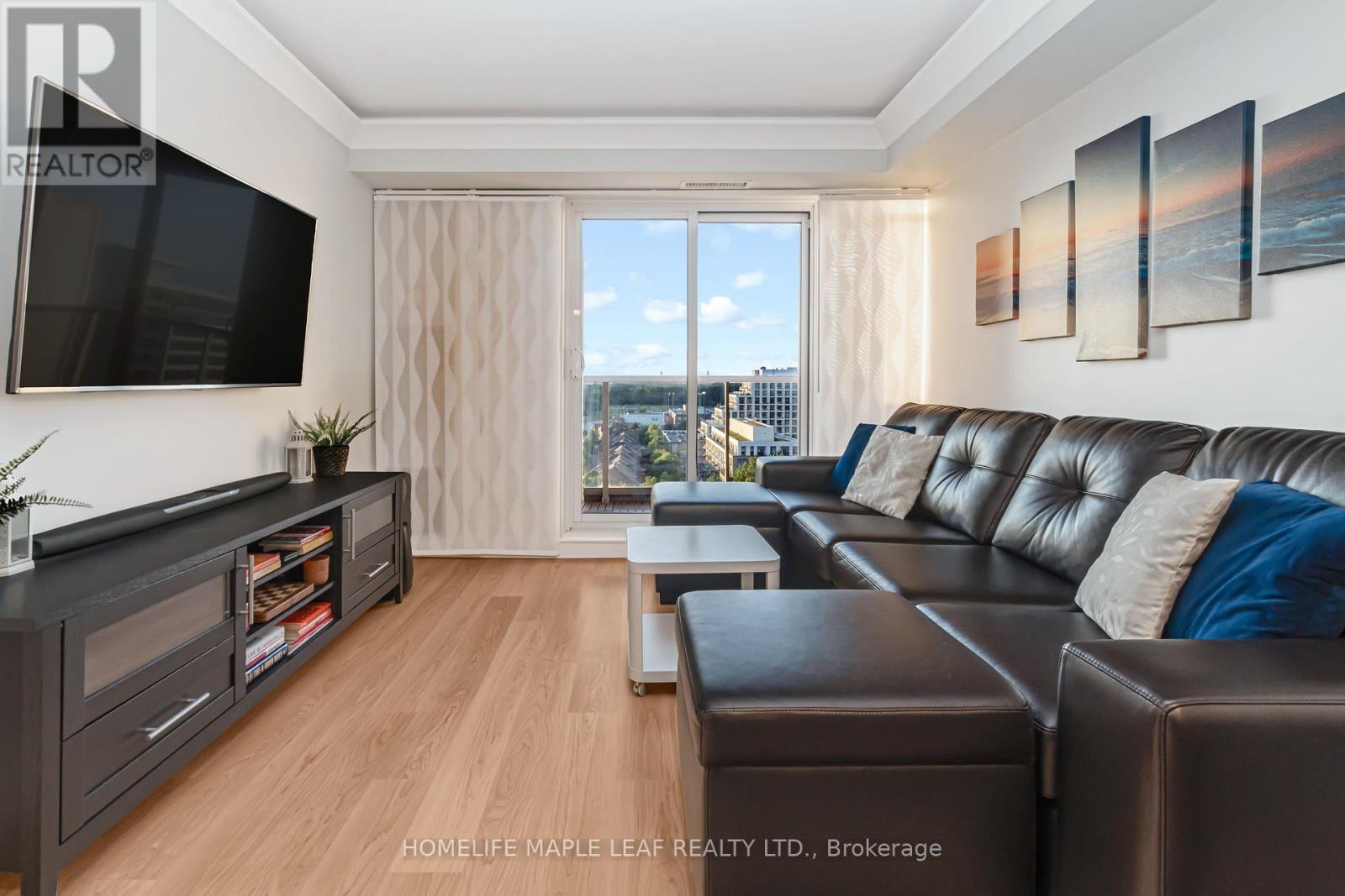 Photo 4 of 1406 7 North Park Road, Vaughan ON