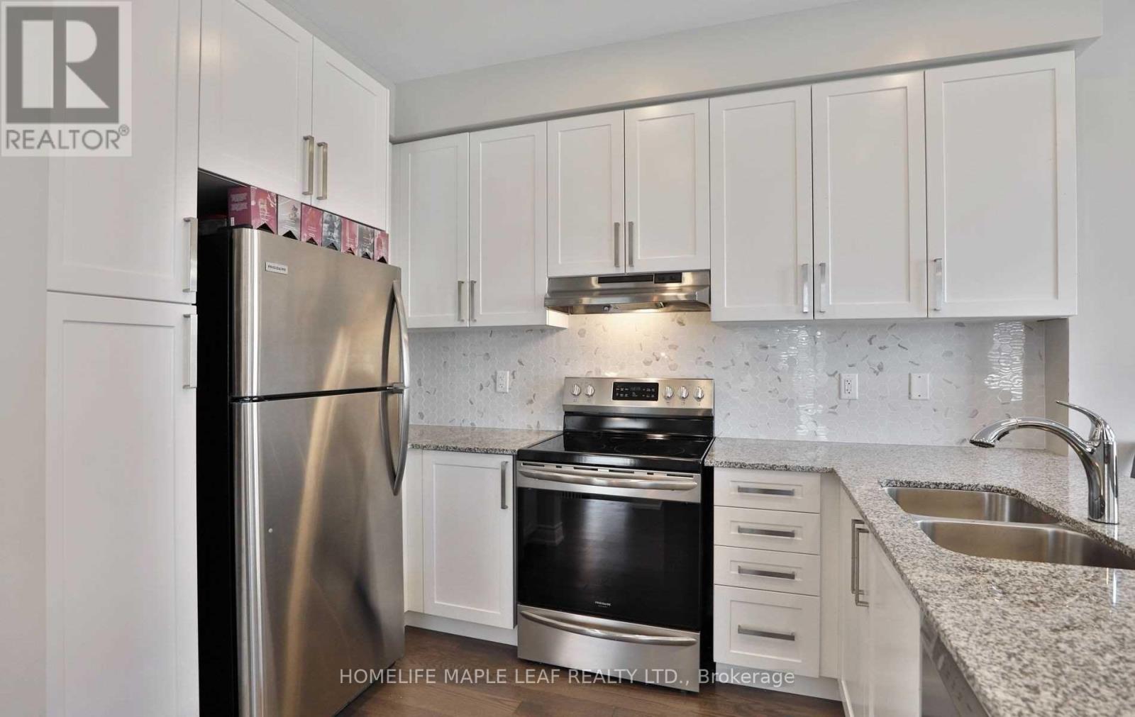 Photo 16 of 34 Brushwood Drive, Brampton ON