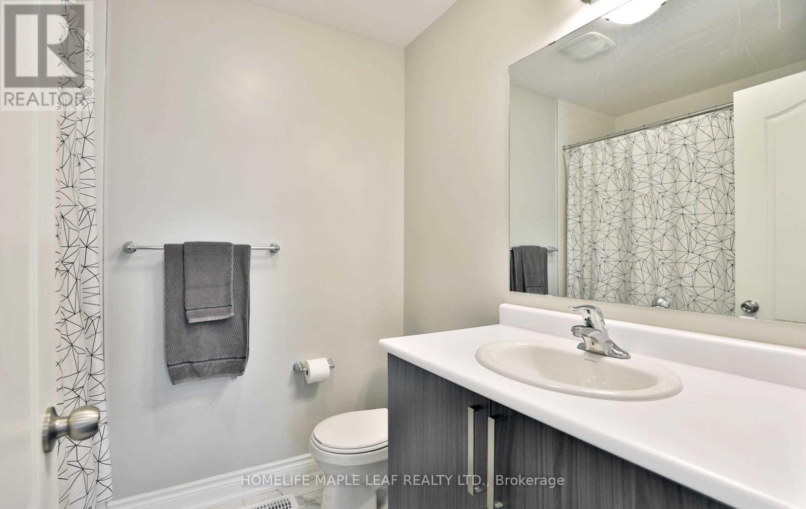 Photo 27 of 34 Brushwood Drive, Brampton ON