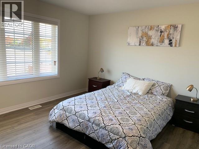 Photo 18 of 35 Sportsman Hill Street, Kitchener ON