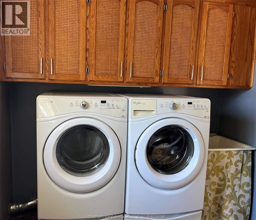 Photo 13 of 147 St Michael Avenue, Chatham ON