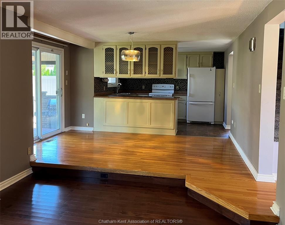 Photo 17 of 147 St Michael Avenue, Chatham ON