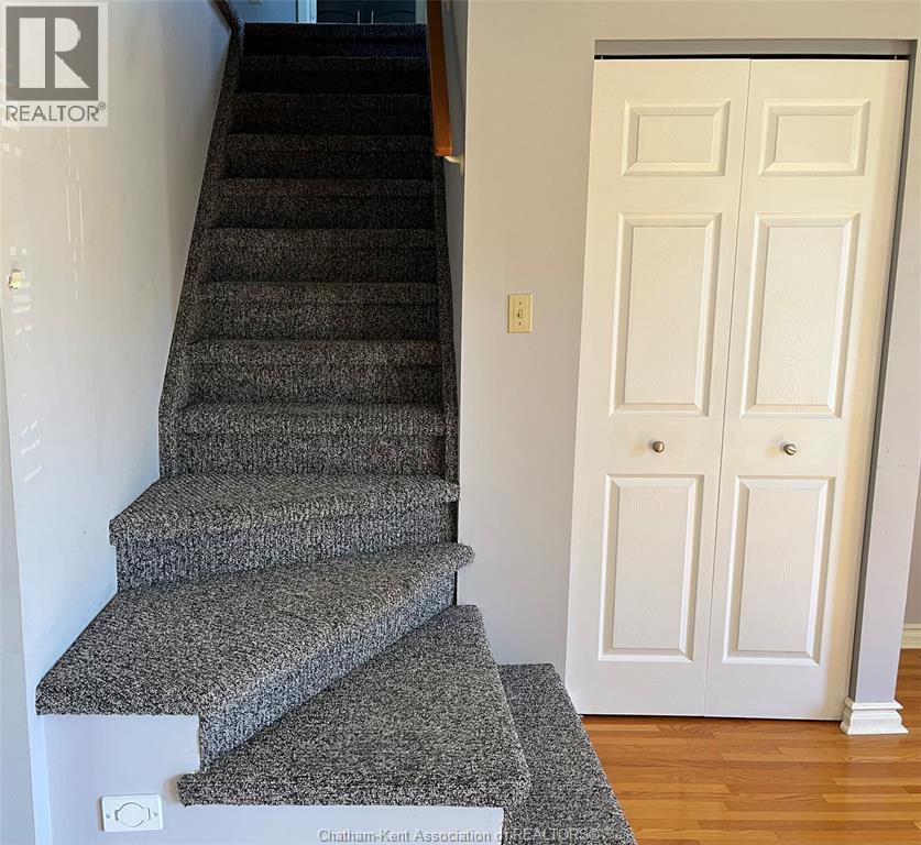 Photo 24 of 147 St Michael Avenue, Chatham ON