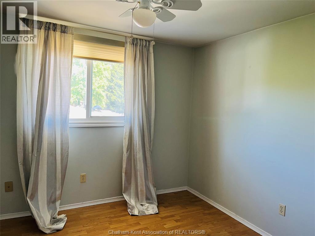 Photo 27 of 147 St Michael Avenue, Chatham ON