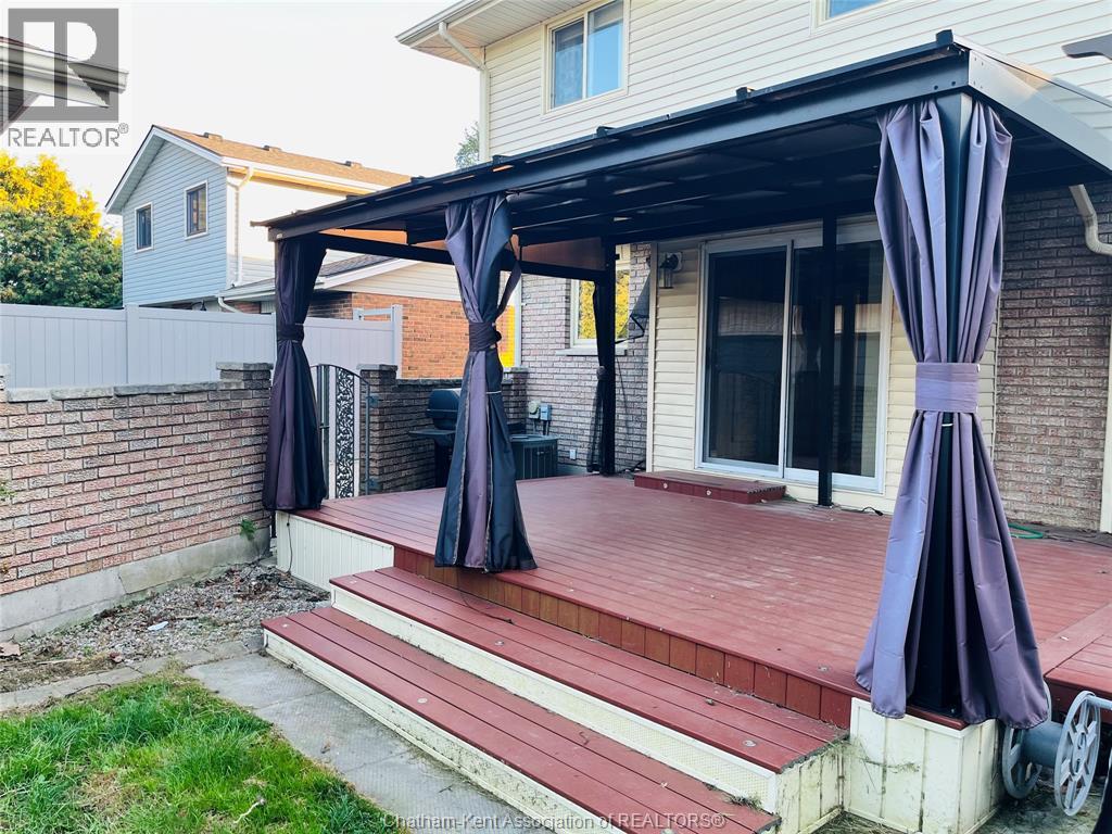 Photo 47 of 147 St Michael Avenue, Chatham ON