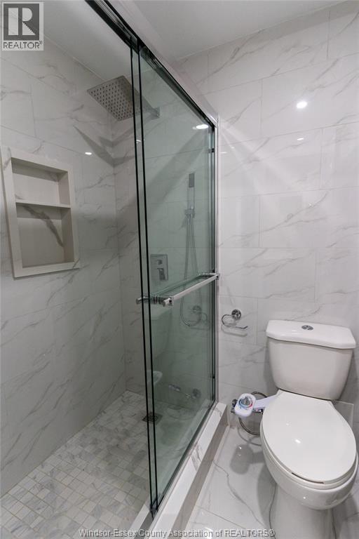 Photo 4 of 765 Dougall Unit Main, Windsor ON