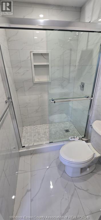 Photo 10 of 765 Dougall Unit Upper, Windsor ON