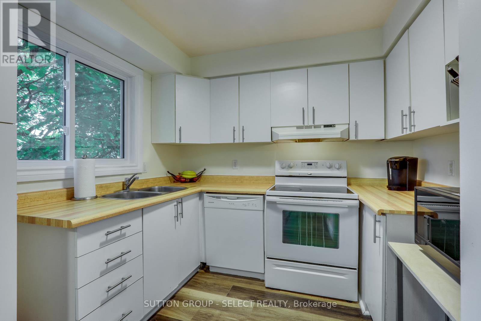 Photo 13 of 7 320 Westminster Avenue, London South ON