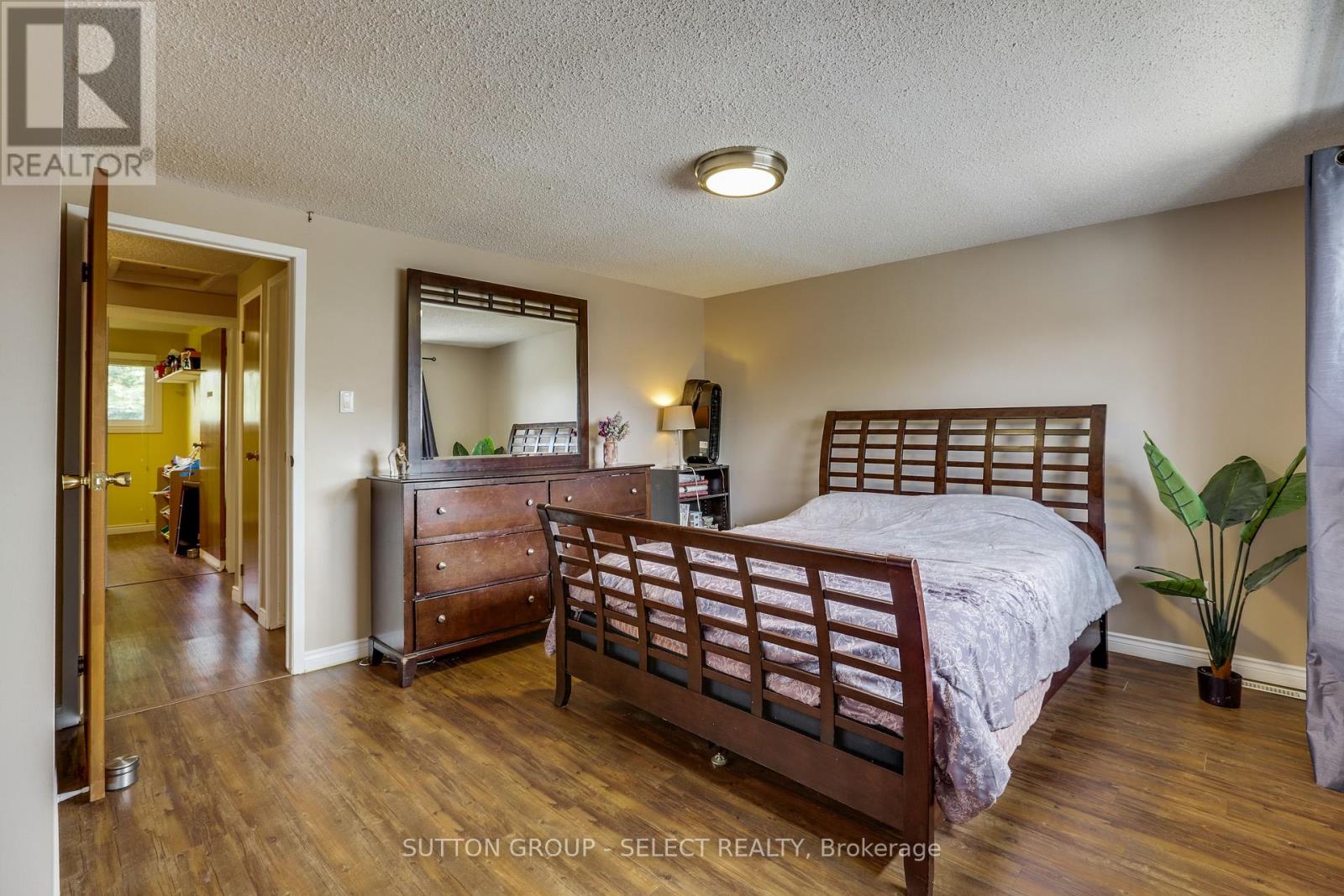 Photo 19 of 7 320 Westminster Avenue, London South ON