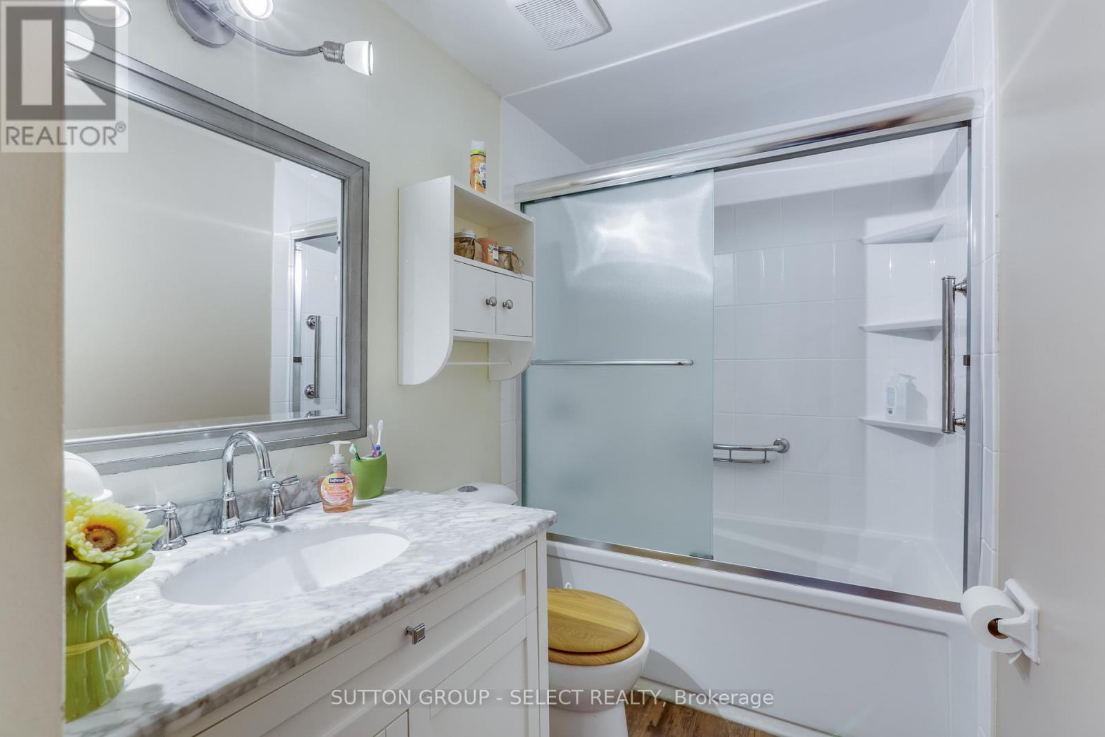 Photo 22 of 7 320 Westminster Avenue, London South ON