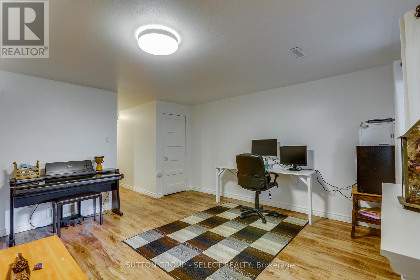 Photo 31 of 7 320 Westminster Avenue, London South ON