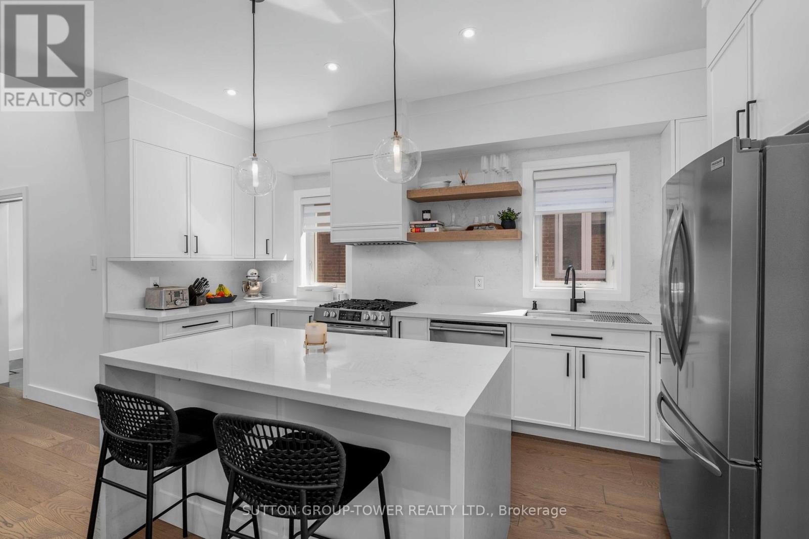 Photo 7 of 560 Glen Park Avenue, Toronto ON
