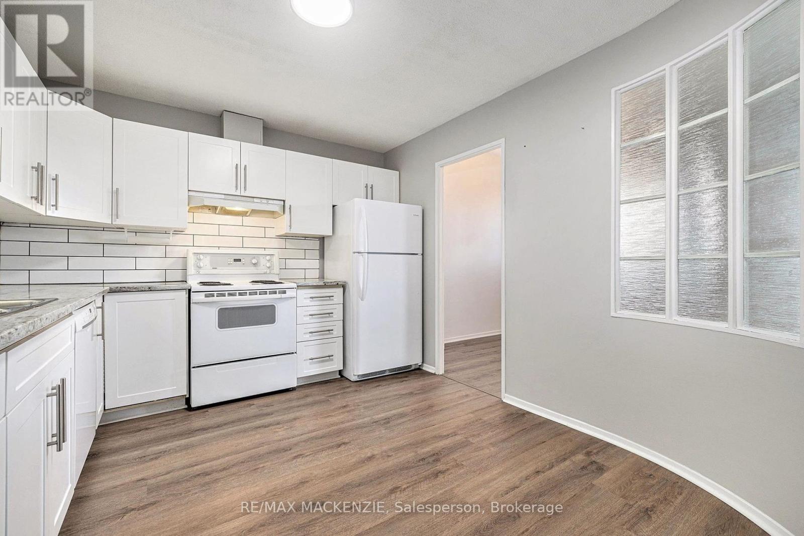 Photo 11 of 101 50 Emmerson Avenue, Ottawa ON