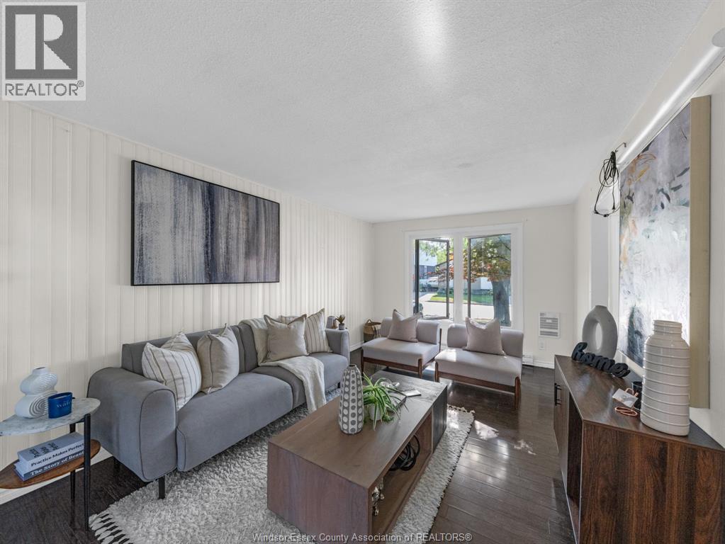 Photo 6 of 1324 Copperfield Place, Windsor ON