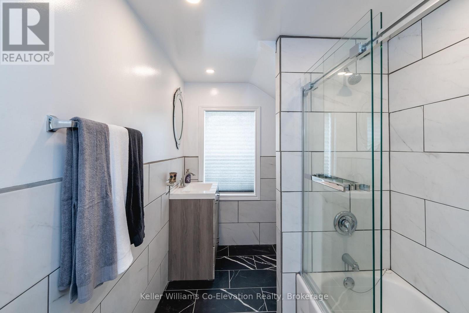 Photo 16 of 13 Toronto Avenue, South River ON