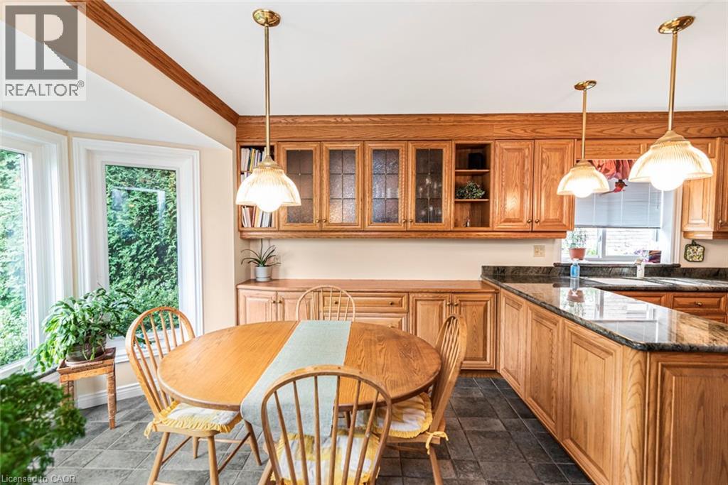 Photo 14 of 18 Cammay Avenue, Dundas ON
