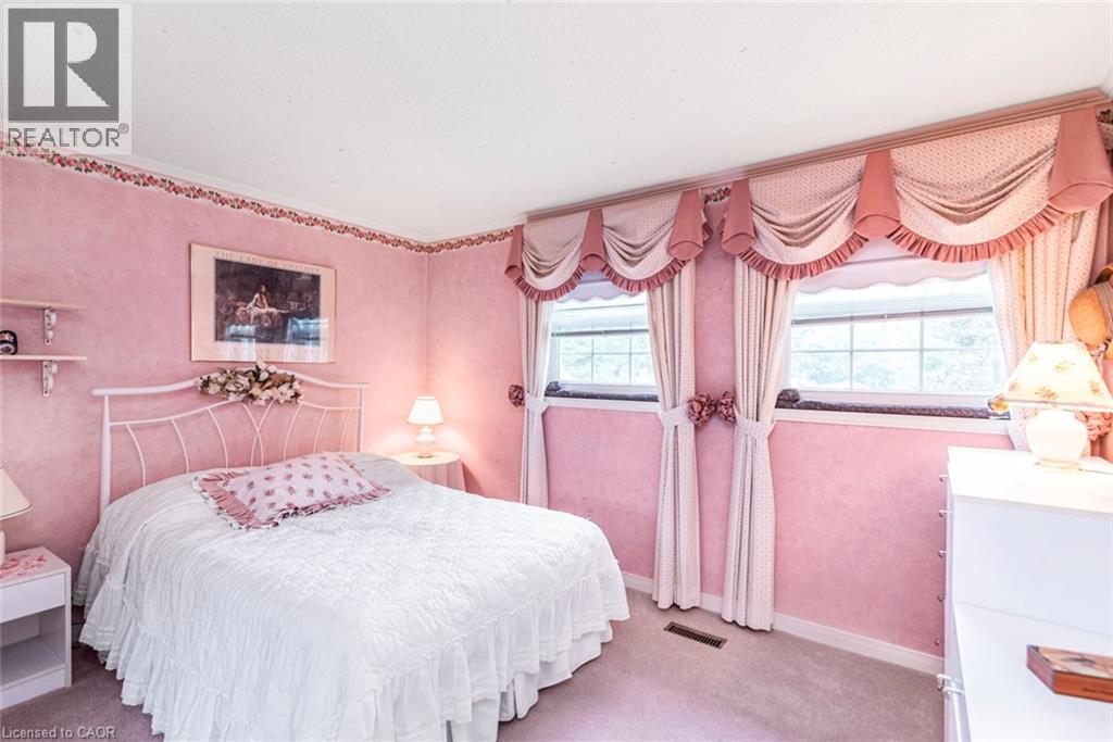 Photo 21 of 18 Cammay Avenue, Dundas ON