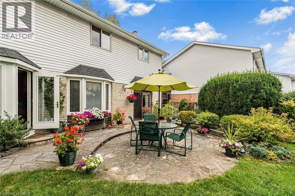 Photo 40 of 18 Cammay Avenue, Dundas ON