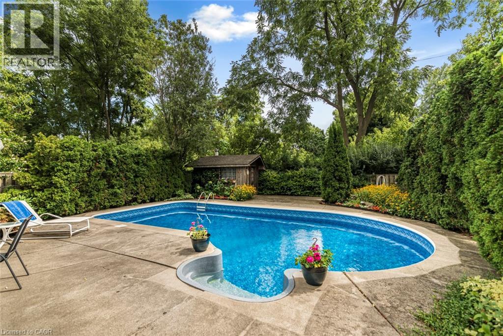 Photo 43 of 18 Cammay Avenue, Dundas ON