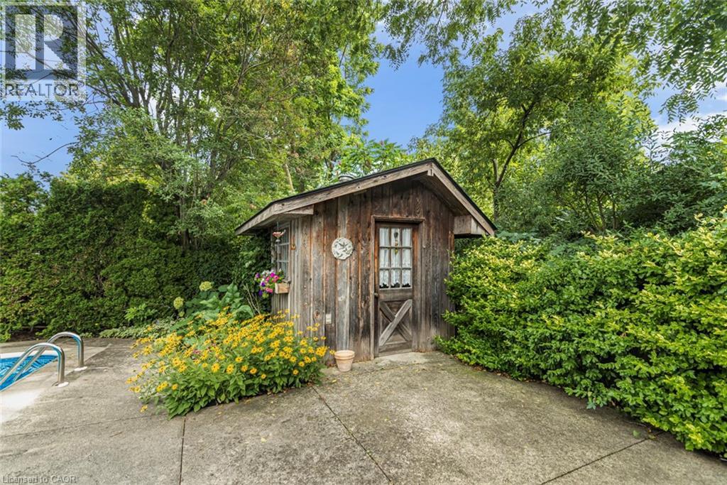 Photo 41 of 18 Cammay Avenue, Dundas ON
