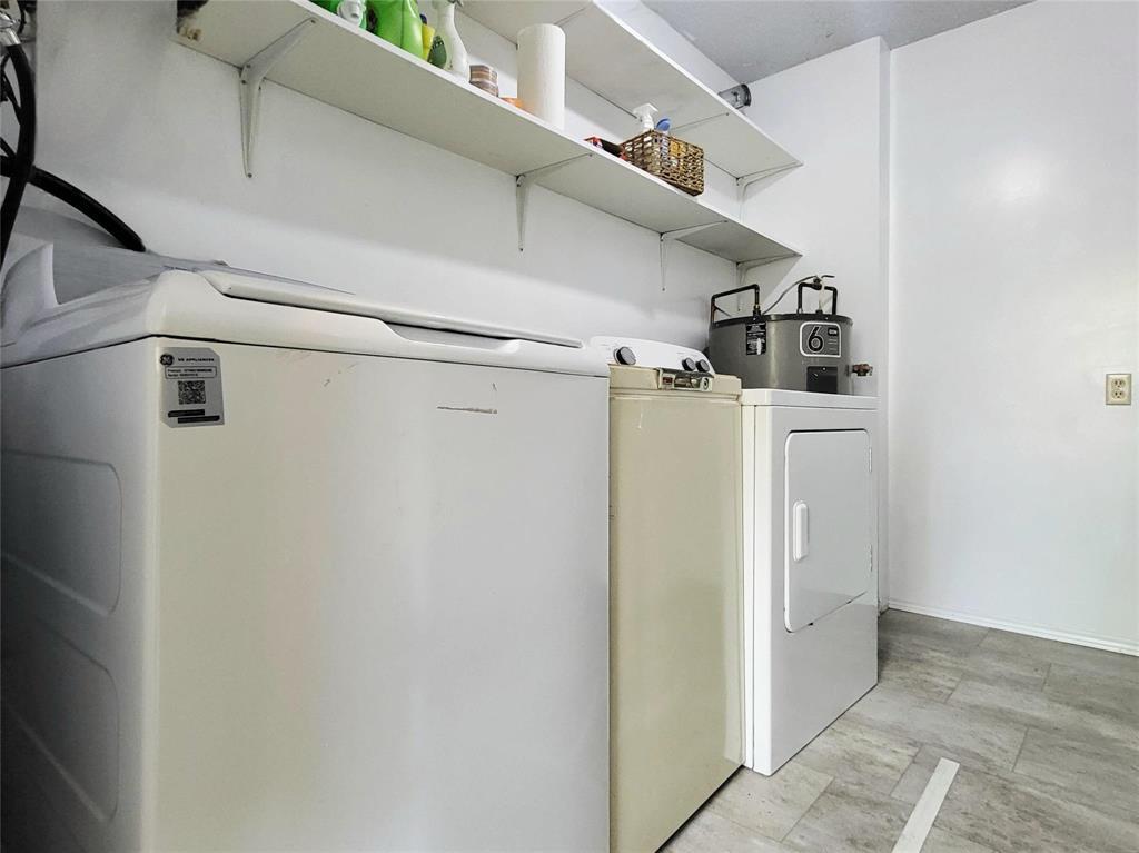 Photo 11 of 315 Netley Avenue, Selkirk MB
