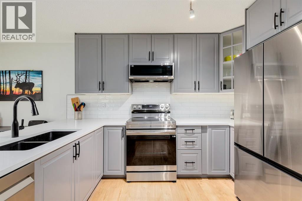 Photo 5 of 122 Killarney Glen Court Sw, Calgary AB