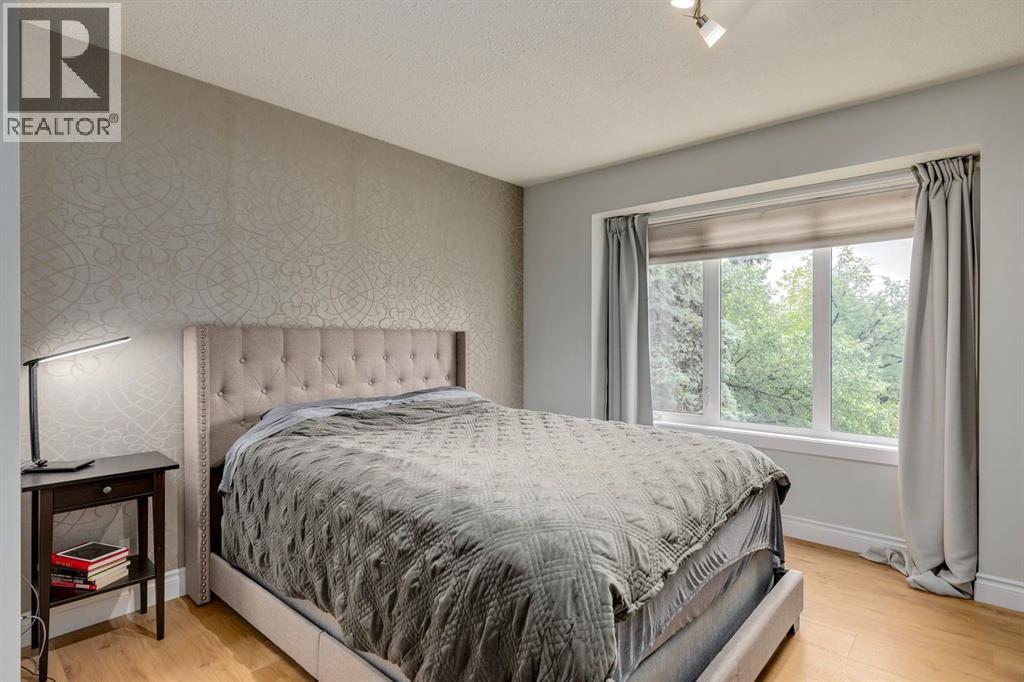 Photo 16 of 122 Killarney Glen Court Sw, Calgary AB