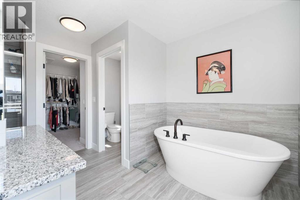 Photo 23 of 141 Masters Terrace Se, Calgary AB