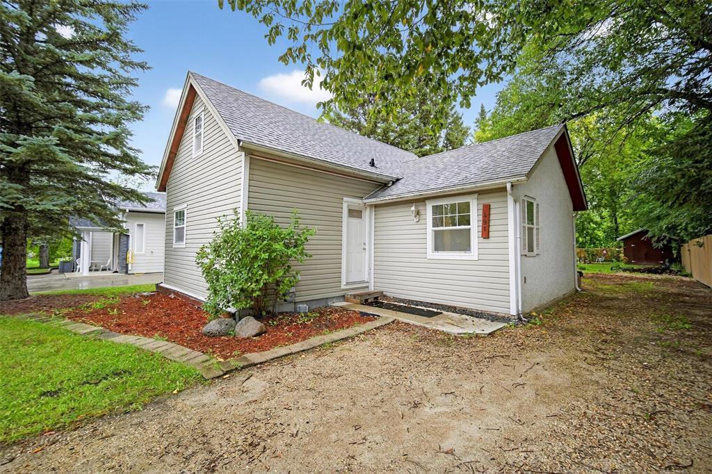 Photo 1 of 491 First Street, Steinbach MB
