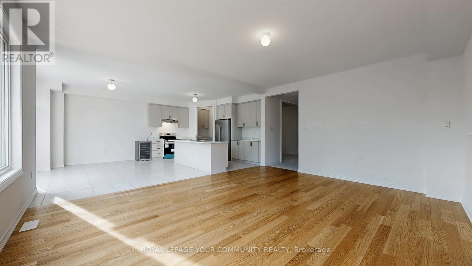 Photo 5 of 26 Baycroft Boulevard, Essa ON