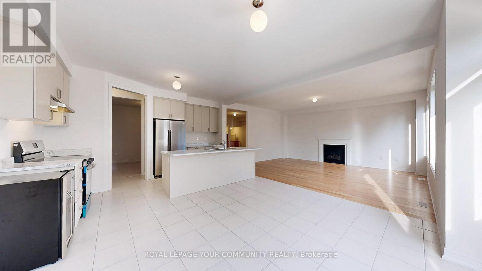 Photo 7 of 26 Baycroft Boulevard, Essa ON